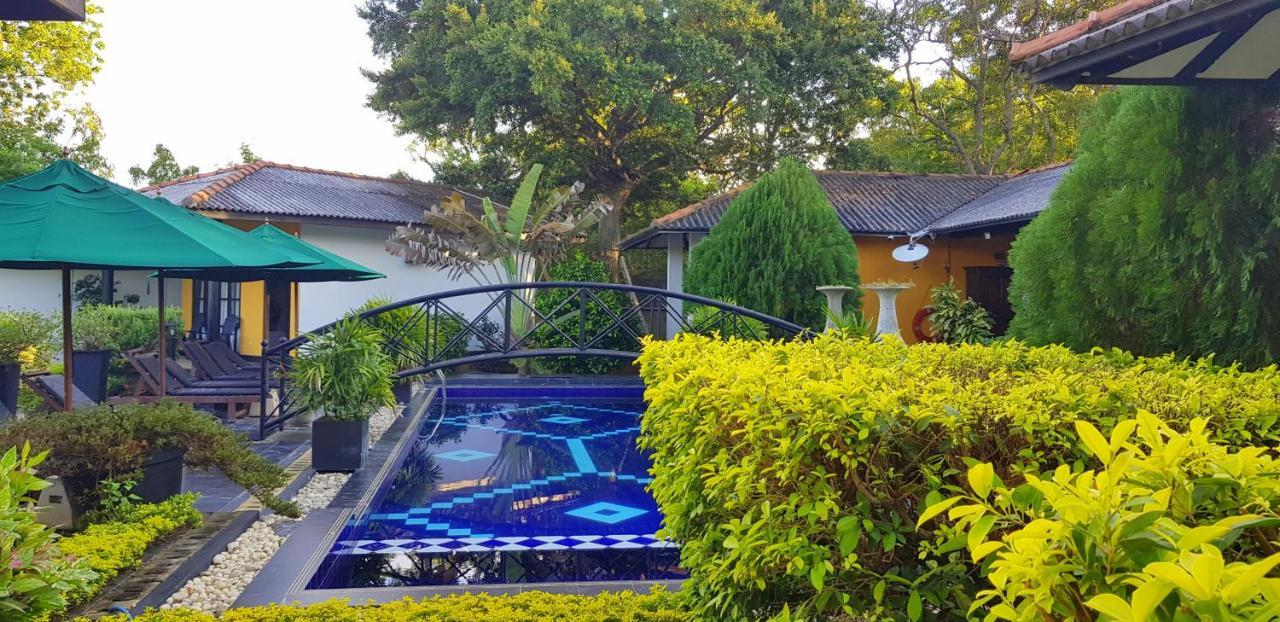 Flower Garden Lake Resort Tissamaharama Εξωτερικό φωτογραφία